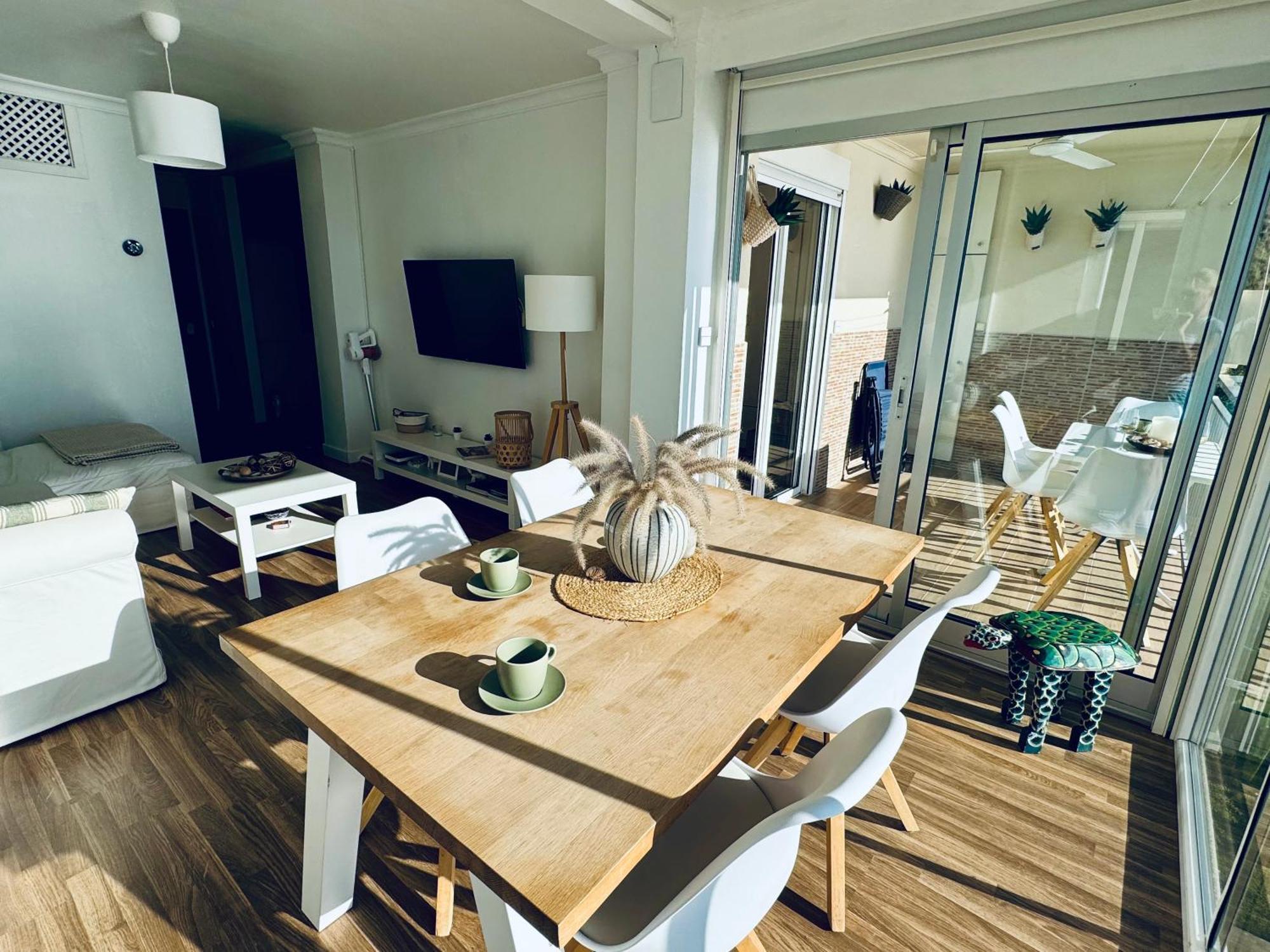 Perla Playa Casa Apartment เบนัลมาเดนา ภายนอก รูปภาพ