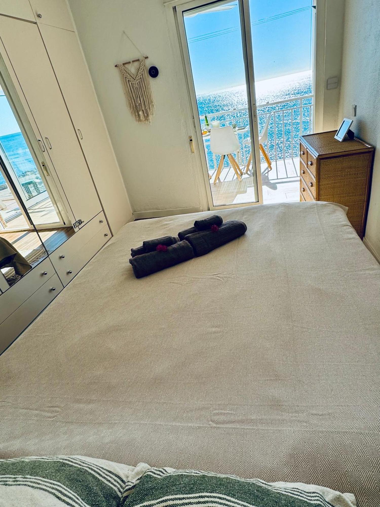 Perla Playa Casa Apartment เบนัลมาเดนา ภายนอก รูปภาพ