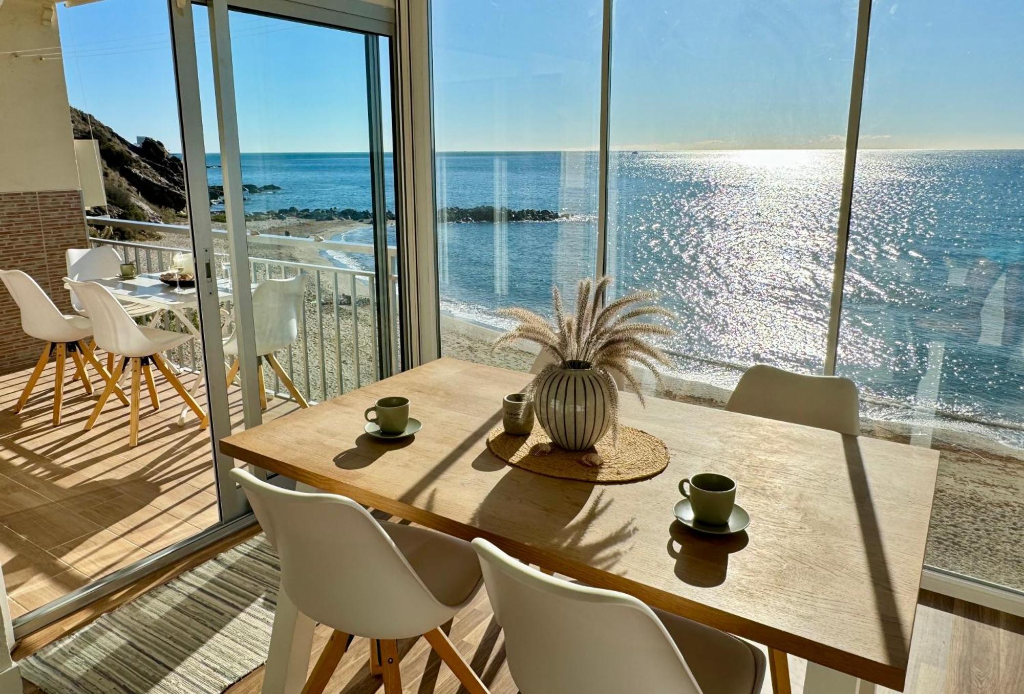 Perla Playa Casa Apartment เบนัลมาเดนา ภายนอก รูปภาพ
